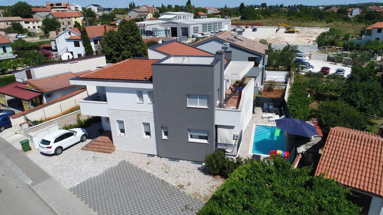 Studio Apartment Doki Basement Pula Exterior foto